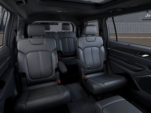 New 2026 Jeep Grand Cherokee L Limited RWD image 15