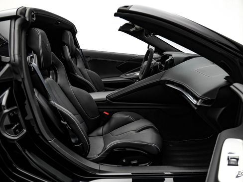 Used 2025 Chevrolet Corvette Z06 image 59