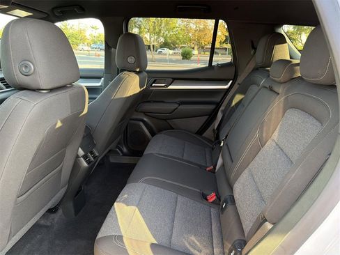 Used 2025 GMC Terrain Elevation image 25