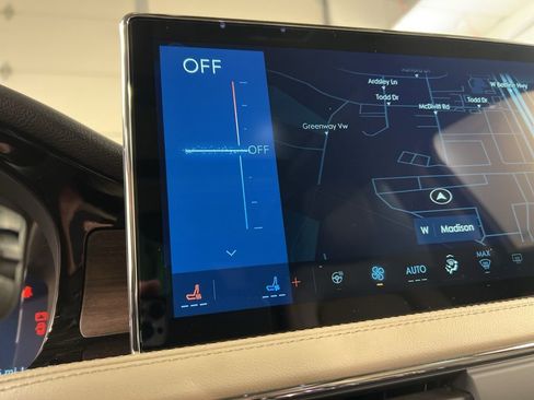 New 2026 Lincoln Corsair Reserve image 12