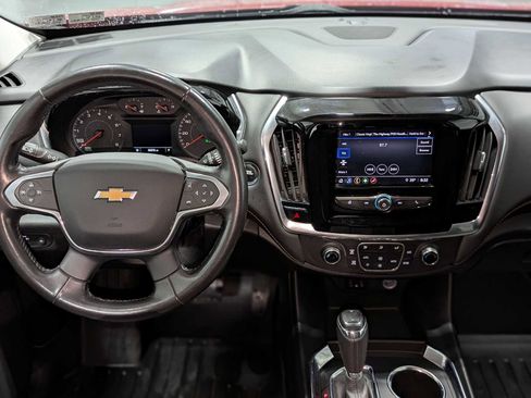 Used 2020 Chevrolet Traverse LT image 5