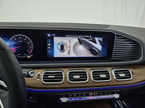 Certified 2025 Mercedes-Benz GLE 450 GLE 450 image 46
