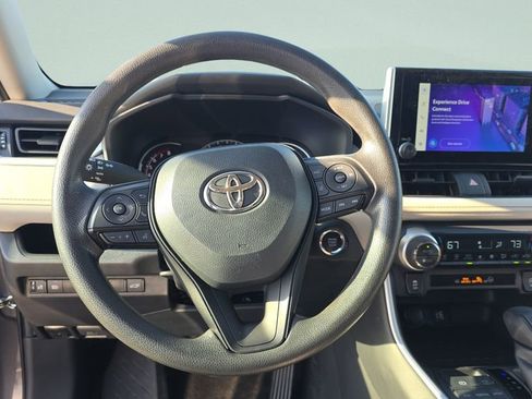 Used 2024 Toyota RAV4 XLE w/ Convenience Package image 11