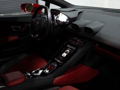 Used 2023 Lamborghini Huracan EVO image 42