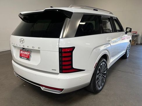 Used 2026 Hyundai Palisade Calligraphy AWD/4WD image 3