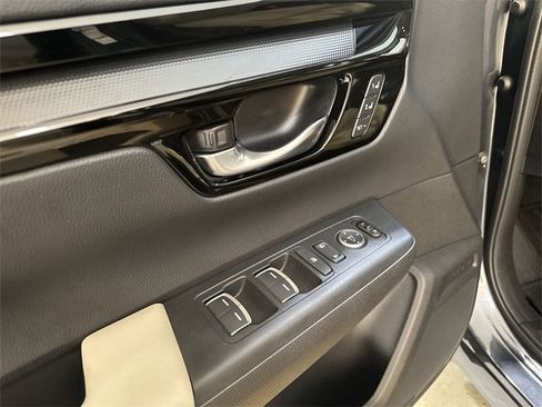 Used 2025 Honda CR-V EX-L image 23