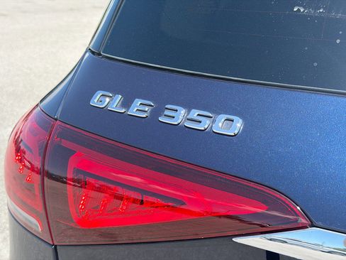 Used 2022 Mercedes-Benz GLE 350 4MATIC image 11