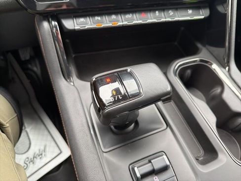 Used 2022 GMC Sierra 1500 AT4 w/ Technology Package image 35