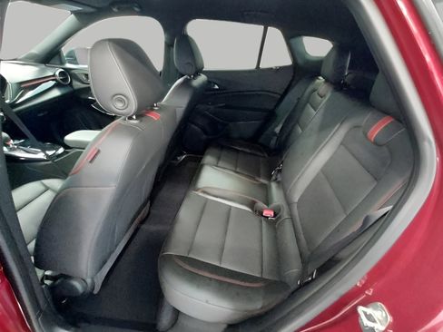 Used 2024 Chevrolet Trax RS FWD image 16