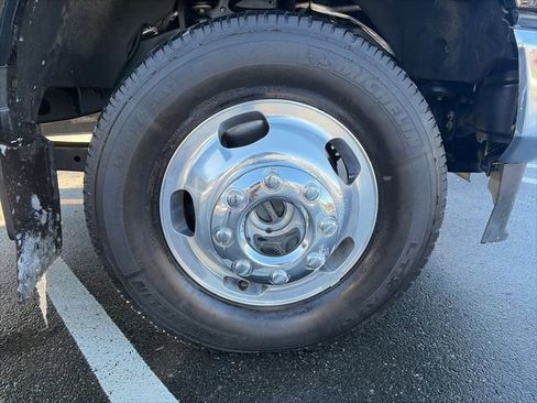 Used 2022 Ford F350 XLT w/ XLT Value Package image 9