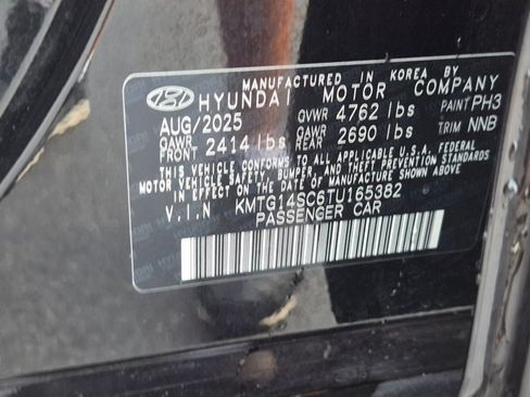 Used 2026 Genesis G70 2.5T RWD image 23