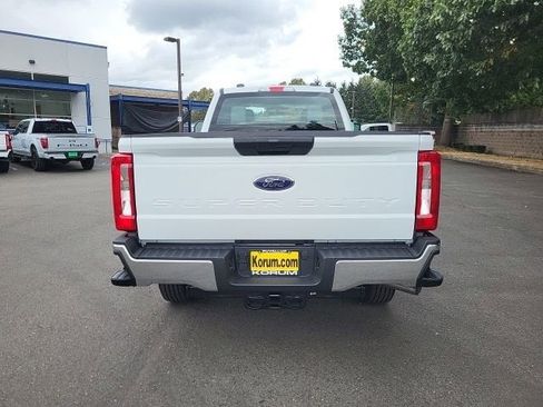 New 2026 Ford F250 XL w/ XL Chrome Package image 4