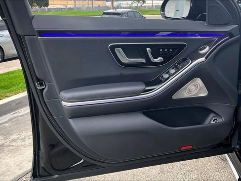 Used 2023 Mercedes-Benz S 500 4MATIC w/ AMG Line image 21