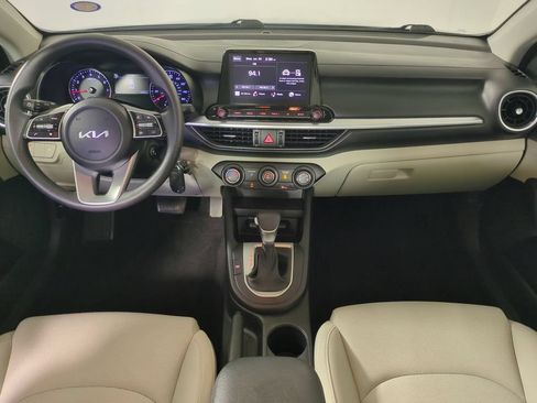 Used 2023 Kia Forte LXS w/ LXS Technology Package FWD image 15