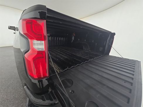 Used 2021 Chevrolet Silverado 1500 Custom image 30