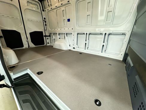 New 2025 Mercedes-Benz Sprinter 2500 image 25