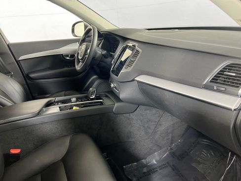 Used 2023 Volvo XC90 B5 Core AWD/4WD image 31