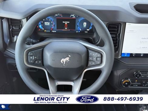 New 2025 Ford Bronco 4-Door image 14