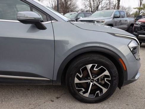 Used 2023 Kia Sportage EX image 14