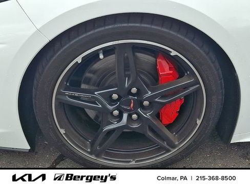 Used 2023 Chevrolet Corvette Stingray Premium Conv w/ Z51 Performance Package RWD image 9