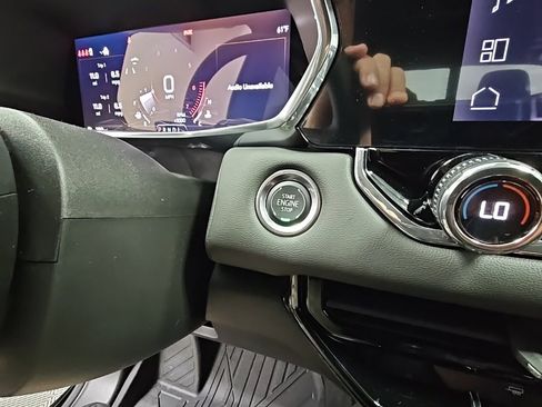 New 2026 GMC Canyon Elevation w/ Convenience Package image 24