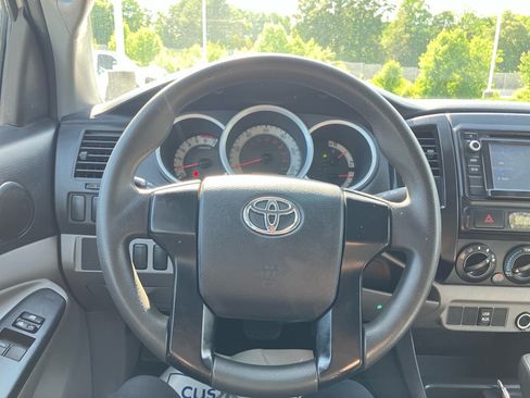 Used 2014 Toyota Tacoma 2WD Access Cab image 23