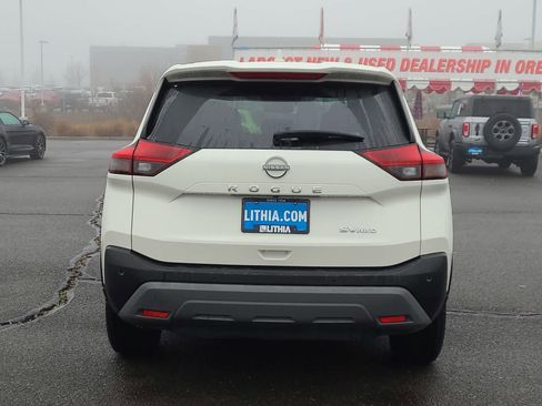 Used 2023 Nissan Rogue SV image 13