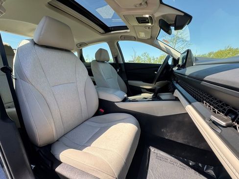 Used 2023 Honda Accord EX image 28