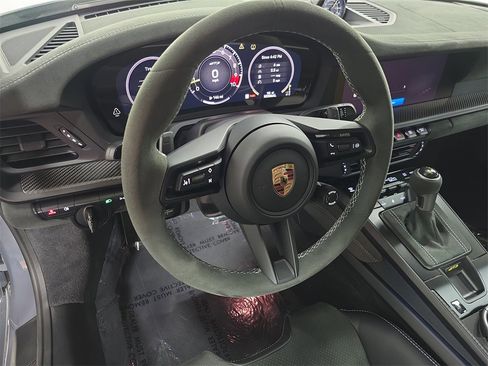 Used 2025 Porsche 911 GT3 image 4