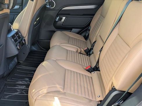 New 2026 Land Rover Discovery Limited Edition AWD/4WD image 17