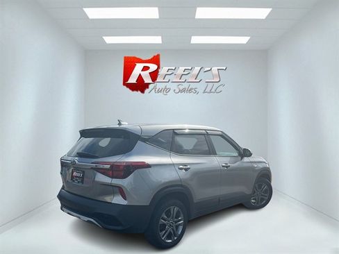 Used 2021 Kia Seltos LX AWD/4WD image 7