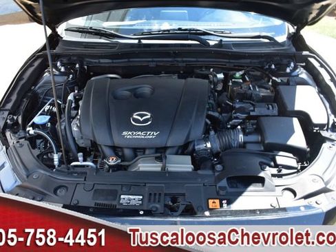 Used 2018 MAZDA MAZDA3 Touring FWD image 40
