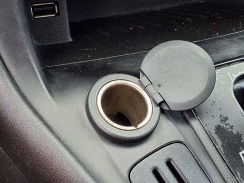 Used 2015 Ford Focus SE image 15