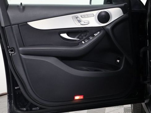 Certified 2022 Mercedes-Benz GLC 300 image 12