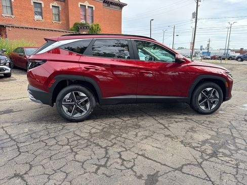 New 2025 Hyundai Tucson SEL image 8