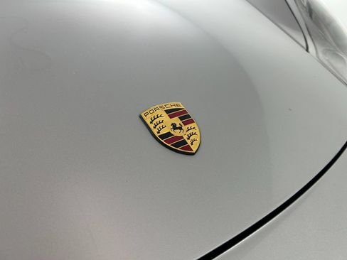 Used 2001 Porsche 911 Carrera 4 AWD/4WD image 30