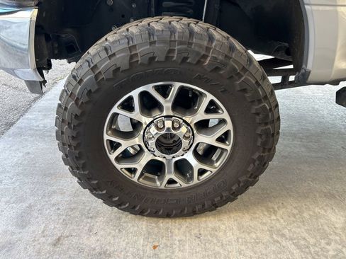 Used 2021 Ford F250 Lariat w/ Lariat Ultimate Package image 14