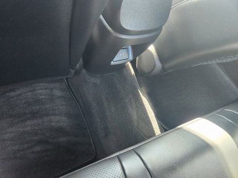 Used 2024 Hyundai Elantra Limited image 8