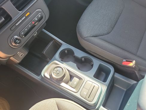 Used 2025 Ford Maverick XL image 8