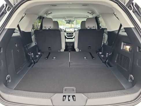 New 2026 Ford Explorer Active w/ Active Comfort Package image 38