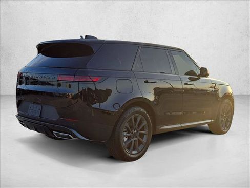 Used 2026 Land Rover Range Rover Sport SE AWD/4WD image 5