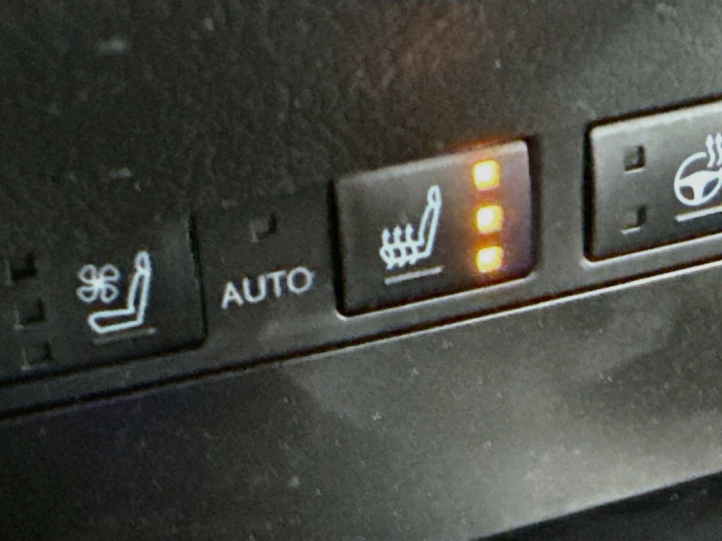 Certified 2024 Lexus ES 300h w/ Technology Package FWD image 20