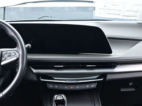 Used 2024 Cadillac XT4 Premium Luxury FWD image 24