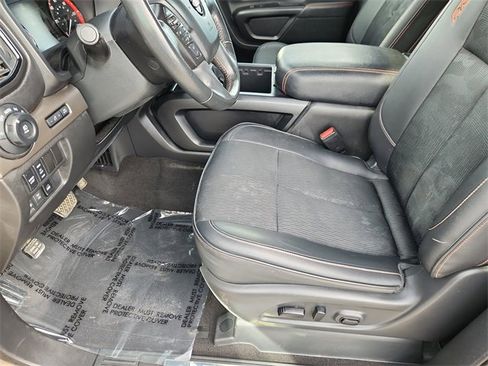 Used 2021 Nissan Titan PRO-4X w/ Pro-4x Utility Package image 7