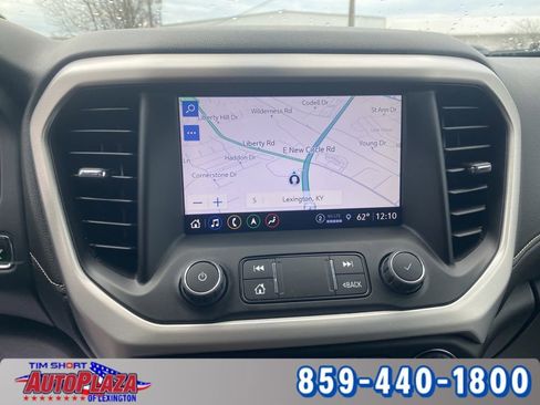 Used 2023 GMC Acadia SLE w/ Driver Convenience Package image 18