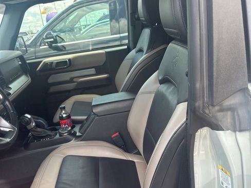 Used 2021 Ford Bronco Wildtrak AWD/4WD image 5