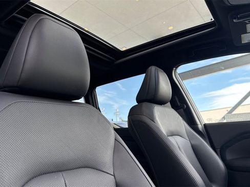 Certified 2025 Subaru Forester Limited image 22