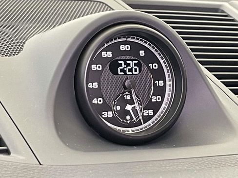 New 2026 Porsche Macan S image 27