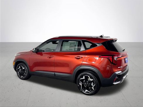 New 2026 Kia Seltos S image 8