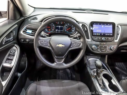 Used 2021 Chevrolet Malibu LS image 16